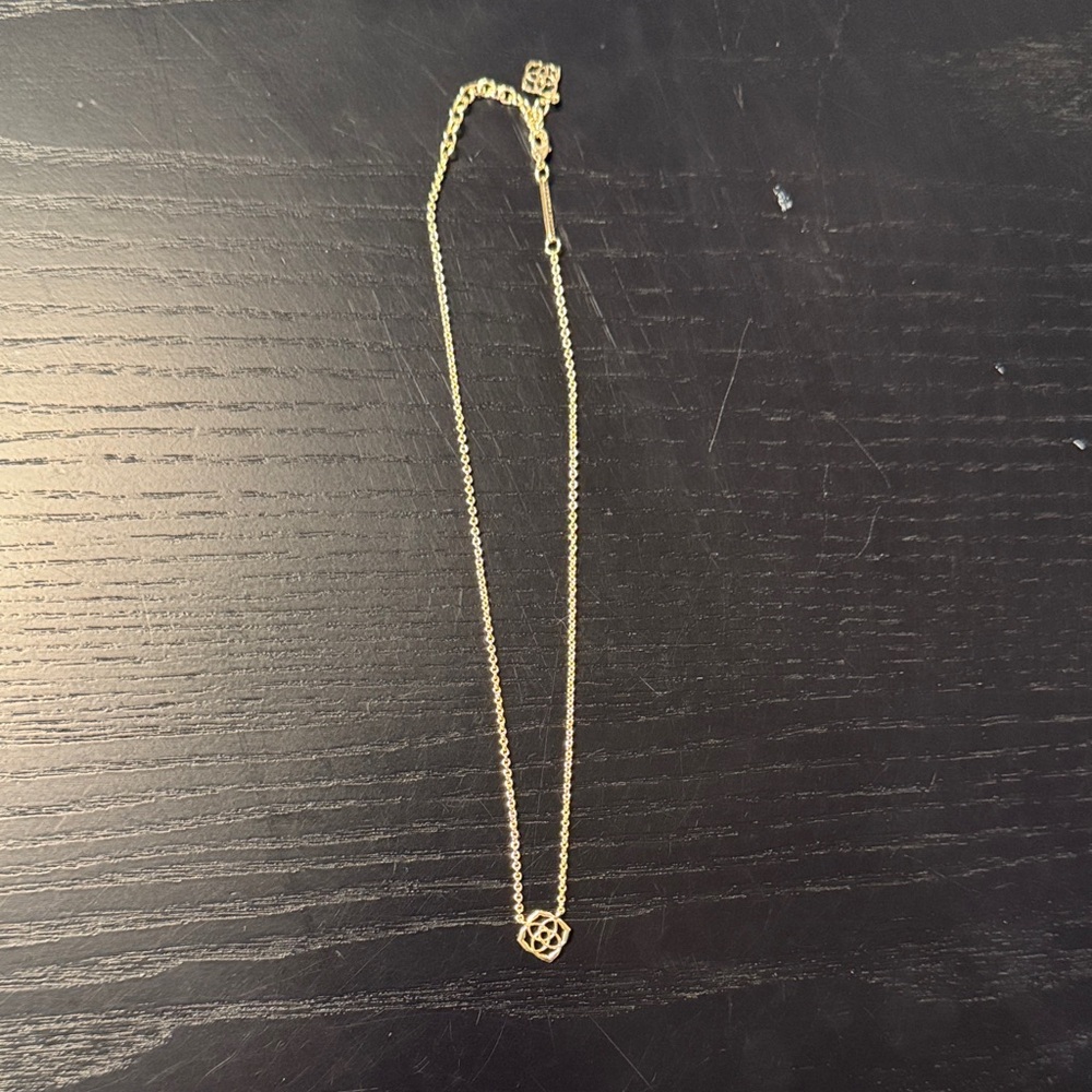 Kendra Scott Gold Pendant Necklace